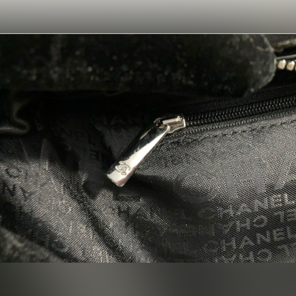 Lambskin Shoulder Bag - Picture 11 of 12